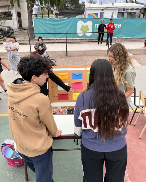 imagen El CUSFyC celebró el Día de la Primavera junto a adolescentes de la comunidad